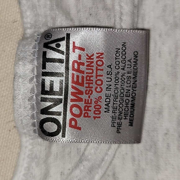 Vintage. Made in USA. Roadkill Cafe. Taos, New Mexico. Tank-top size Medium - Picture 2 of 16